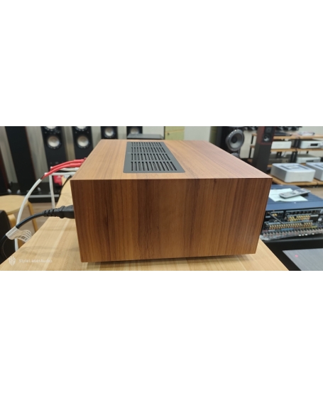 Leak Stereo 130 Integrated Amplifier (PL)