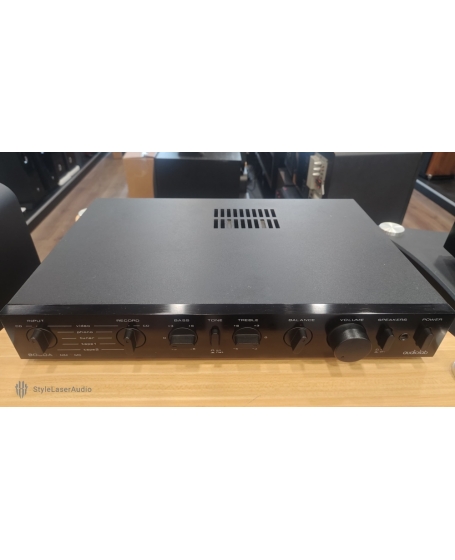 Audiolab 8000A Integrated Amplifier (PL)