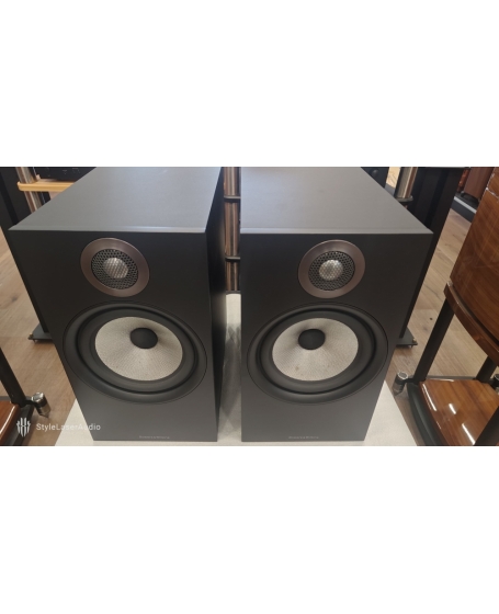 Bowers & Wilkins 606 Bookshelf Speaker (PL)